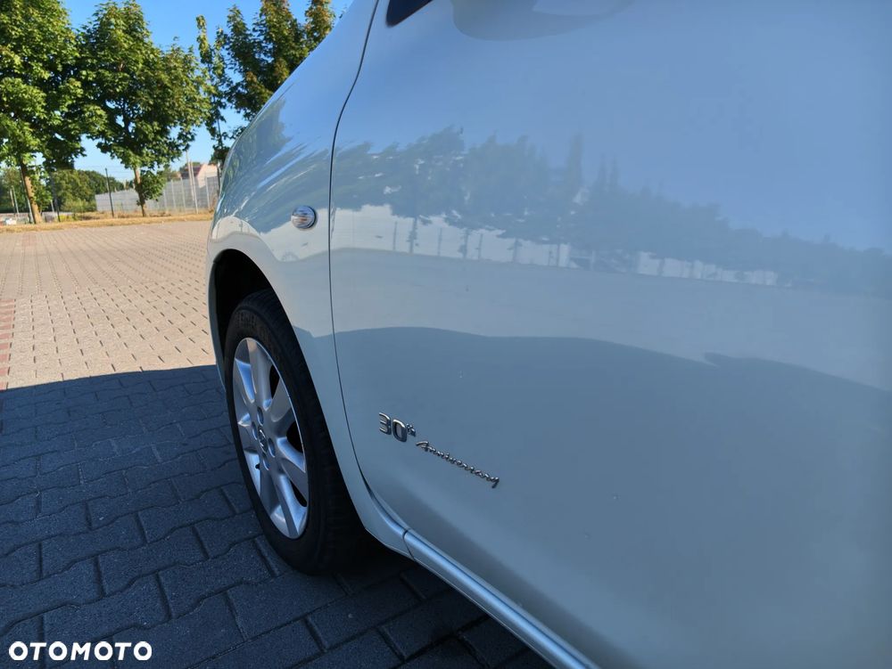 Nissan Micra 1.2 30 Jahre Edition - 26