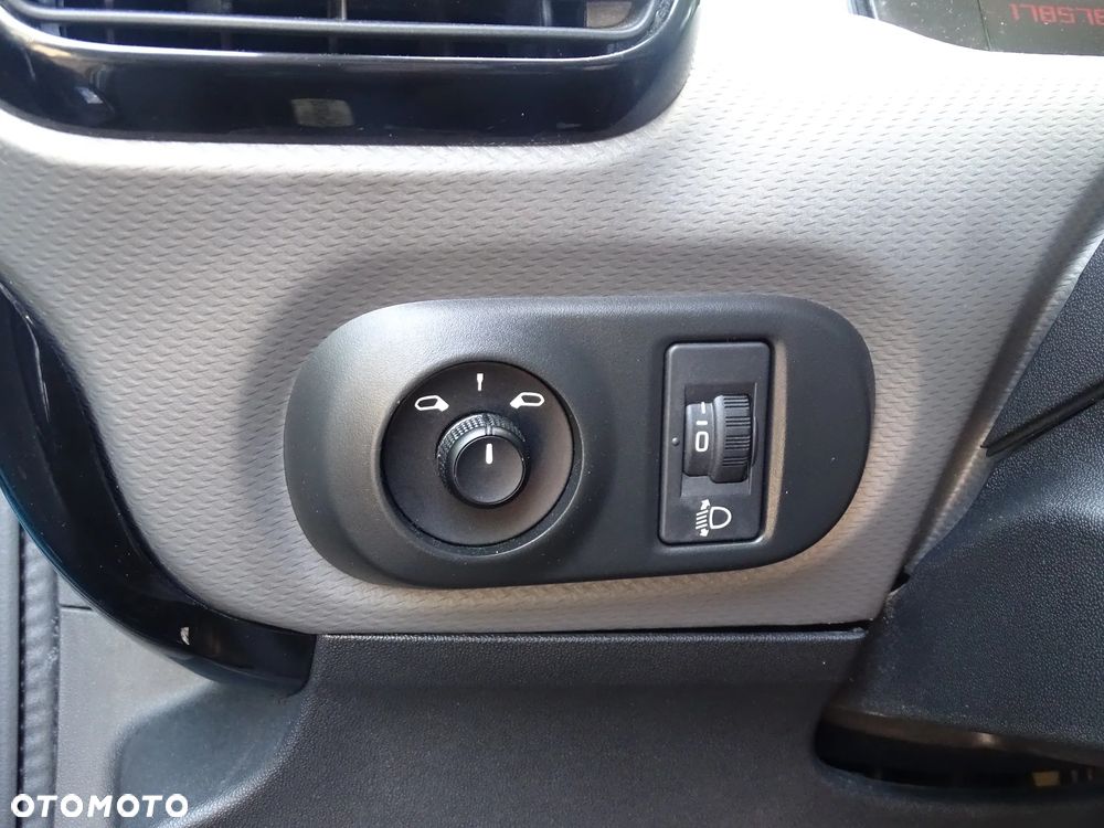 Citroën C4 Cactus - 24