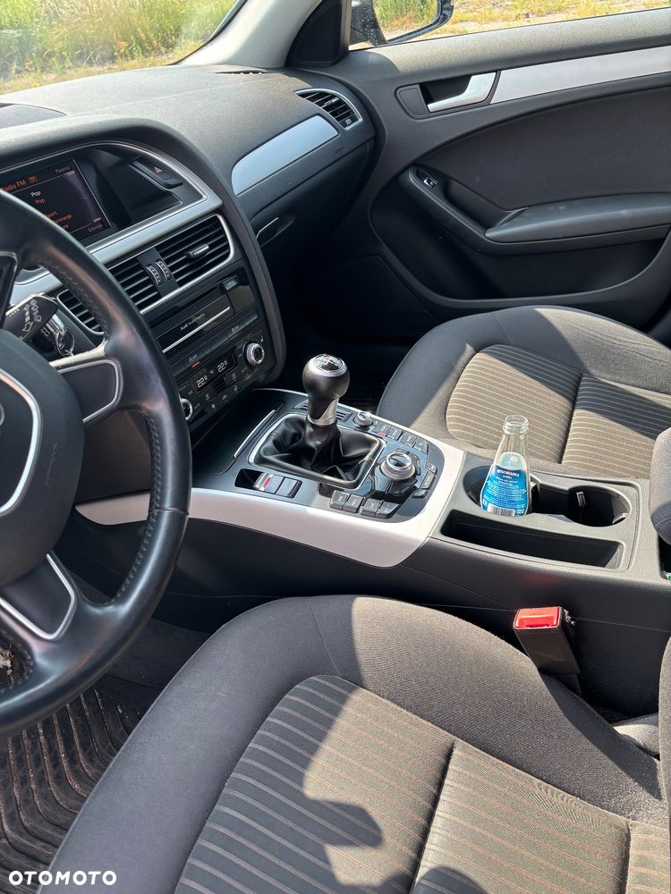 Audi A4 Avant 2.0 TDI DPF clean diesel Ambiente - 11