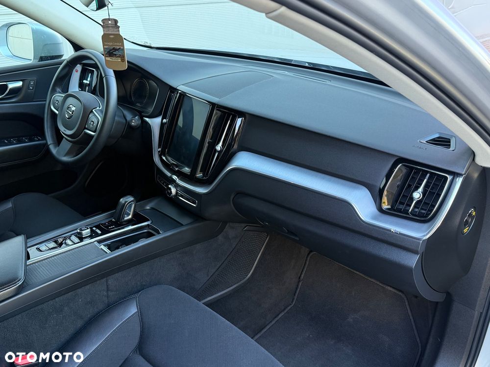 Volvo XC 60 B4 D Geartronic Momentum Pro - 10