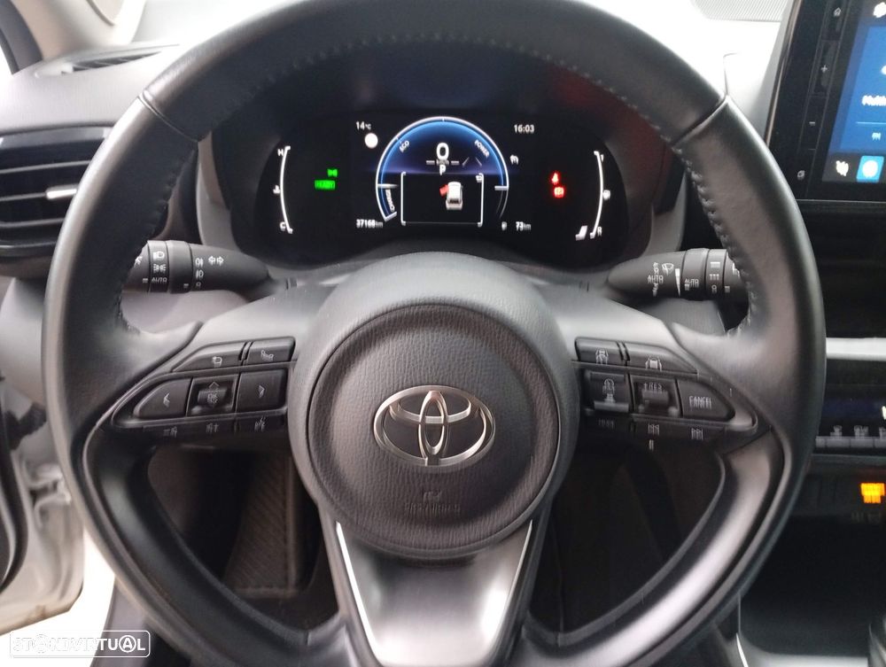 Toyota Yaris Cross 1.5 HDF Comfort Plus - 13