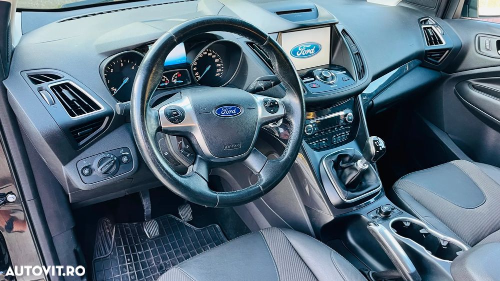 Ford Kuga 2.0 TDCi 2x4 SYNC - 13