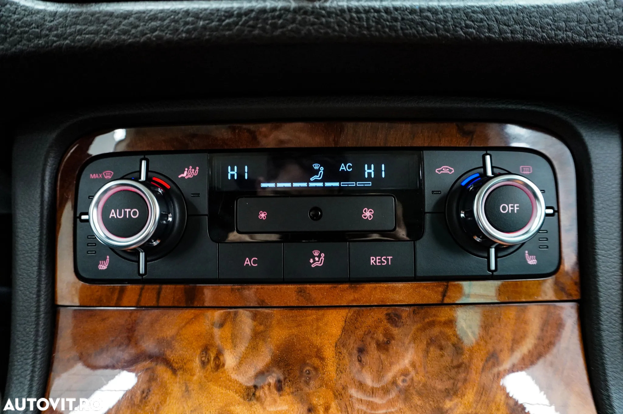Volkswagen Touareg 3.0 V6 TDI DPF Automatik Mountain - 21