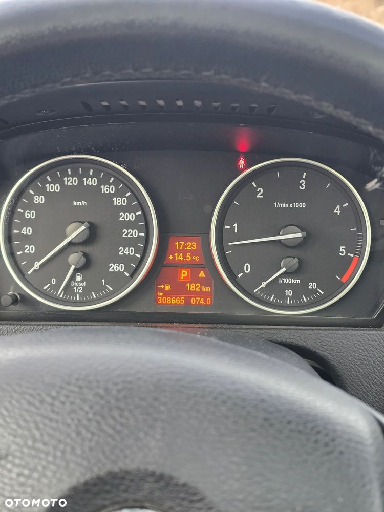 BMW X5 xDrive30d - 17