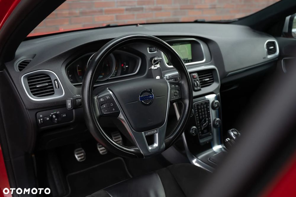 Volvo V40 D2 RDesign - 23