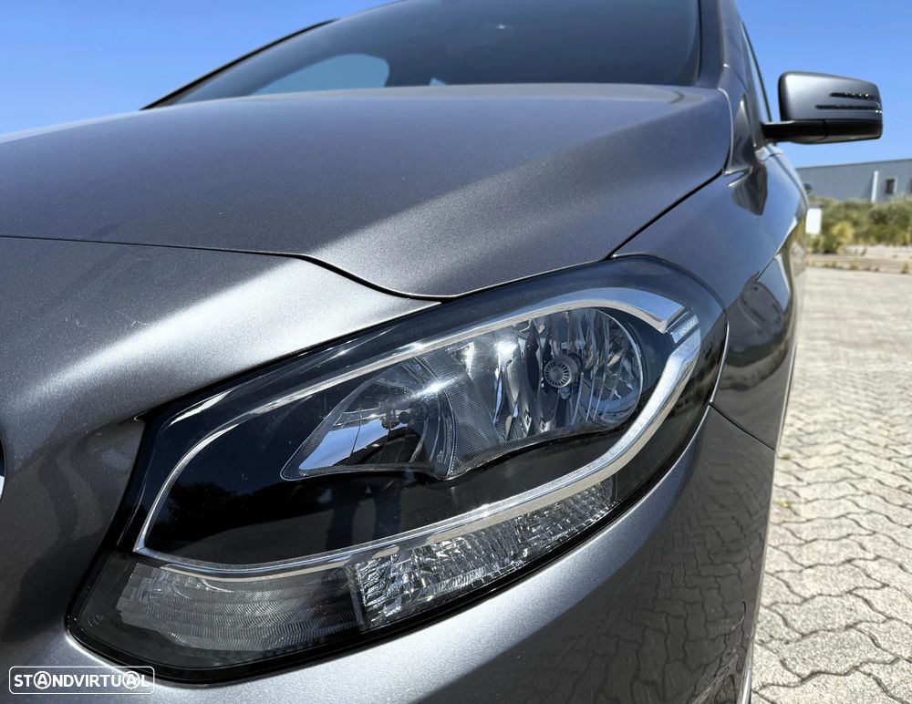 Mercedes-Benz B 200 d Style Aut. - 11