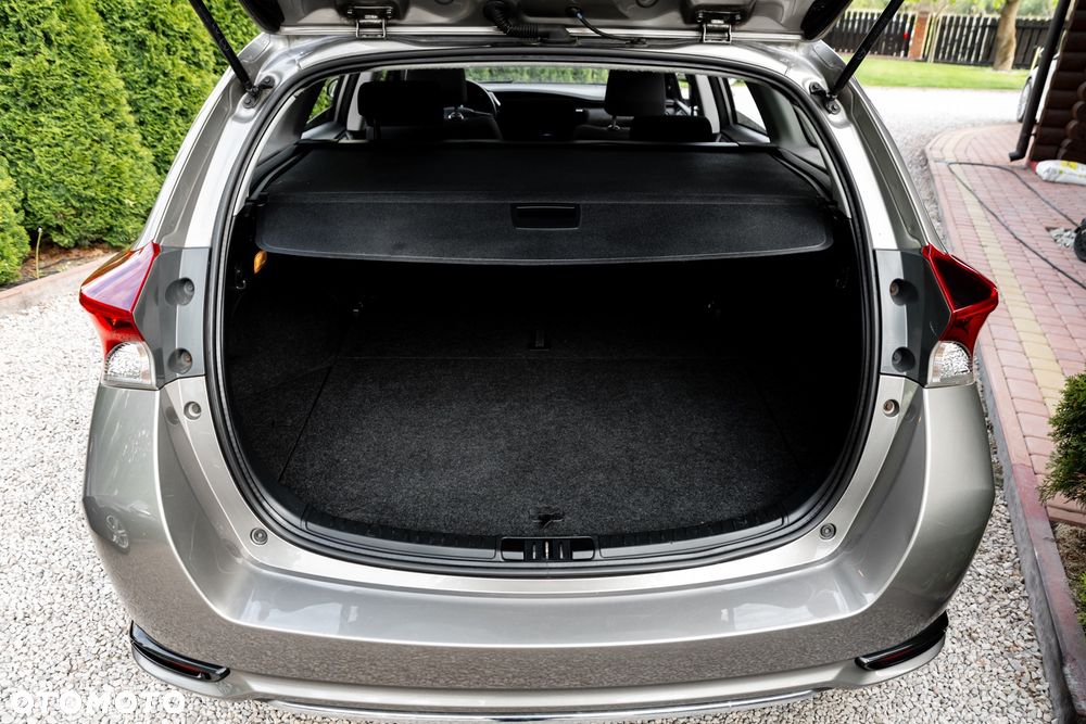 Toyota Auris 1.6 D-4D Comfort - 21