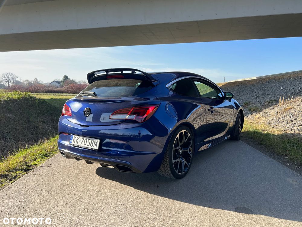 Opel Astra OPC Start/Stop - 9