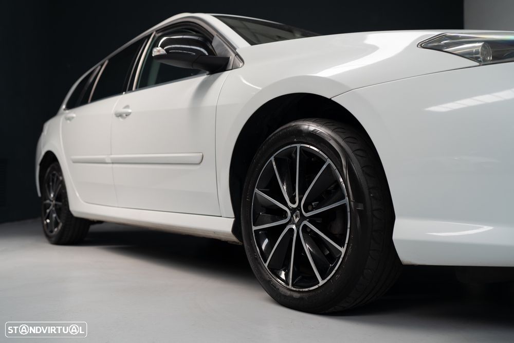 Renault Laguna Break 1.5 dCi SE Black Line - 13