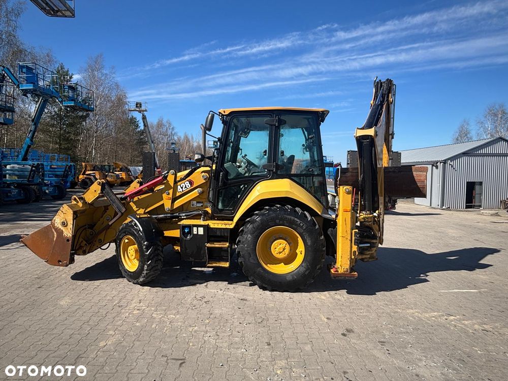 Caterpillar 428 - 1