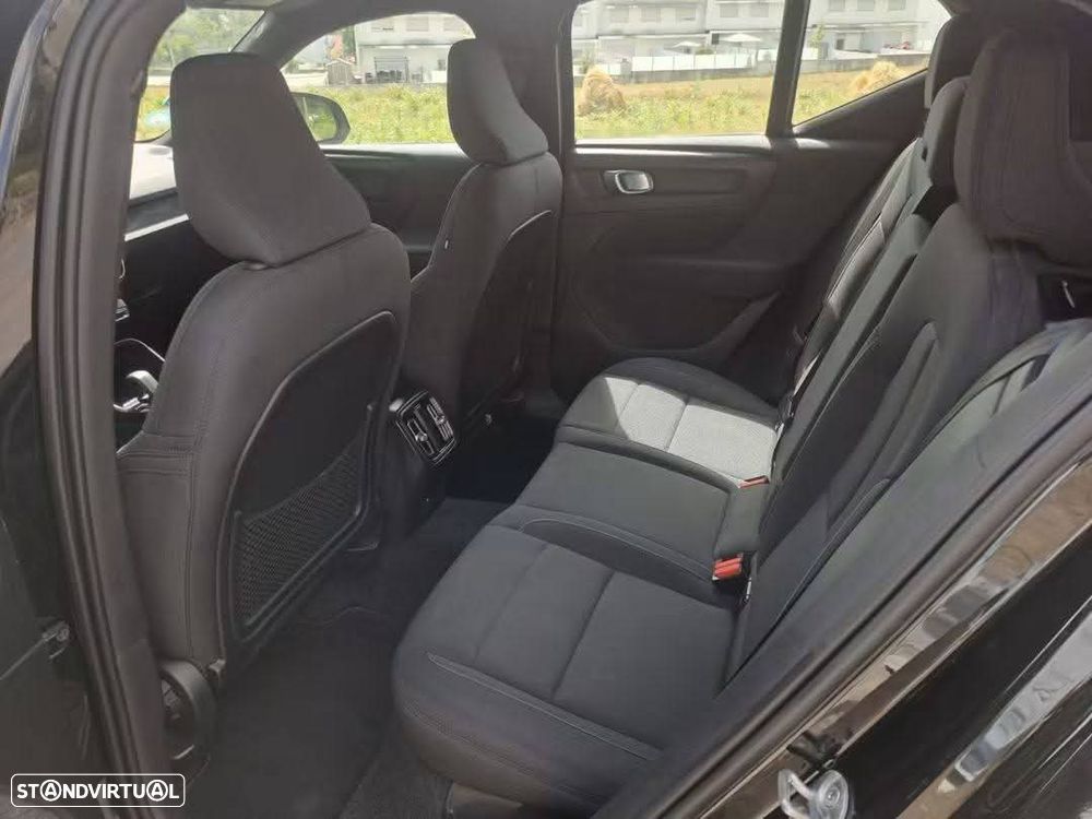 Volvo XC 40 Recharge Plus - 10
