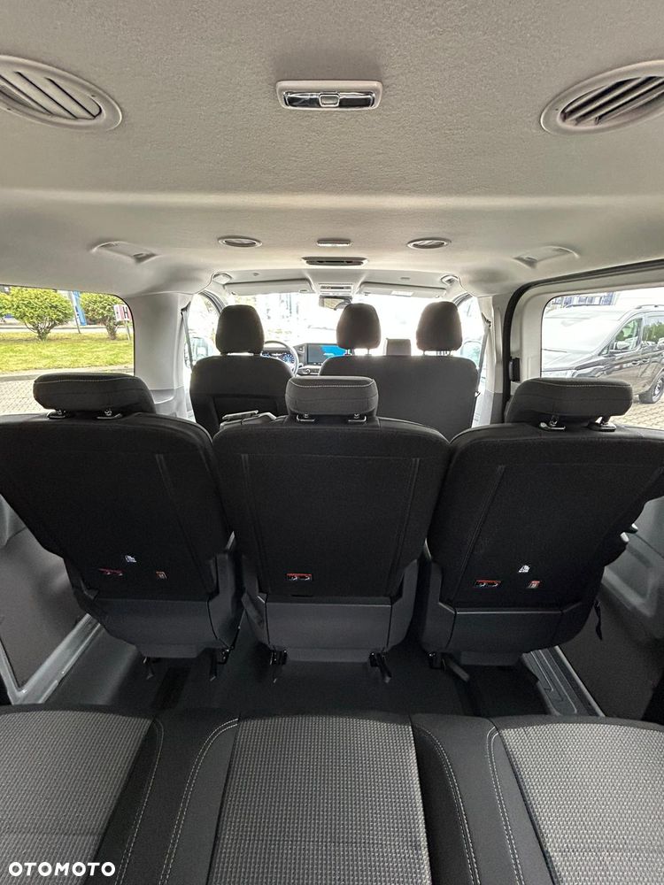 Volkswagen Transporter Kombi L1H1 DSG - 12