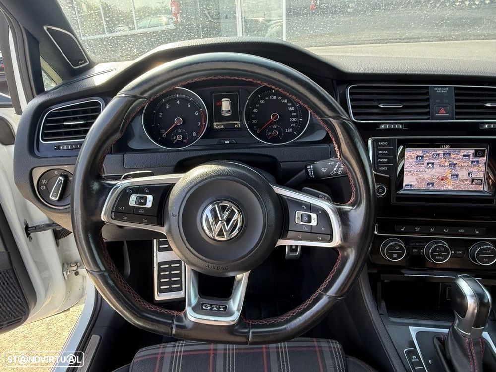 VW Golf 2.0 TSi GTi DSG Performance - 23