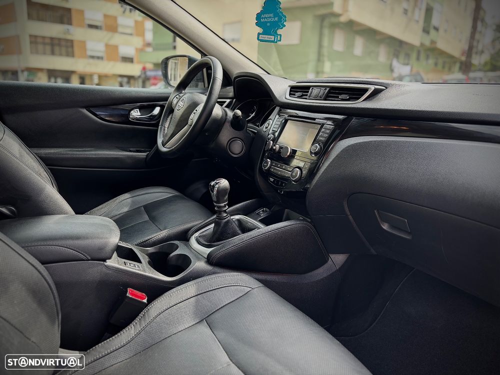 Nissan Qashqai 1.5 dCi TEKNA - 7