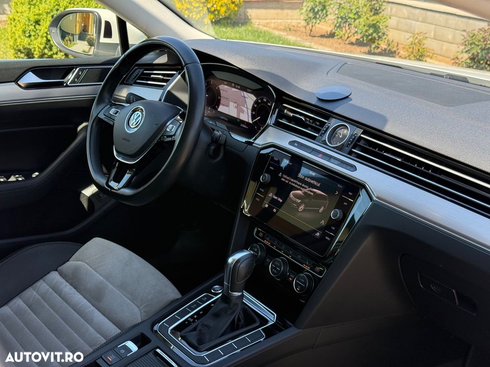 Volkswagen Passat 2.0 TDI DSG (BlueMotion Technology) Highline - 19