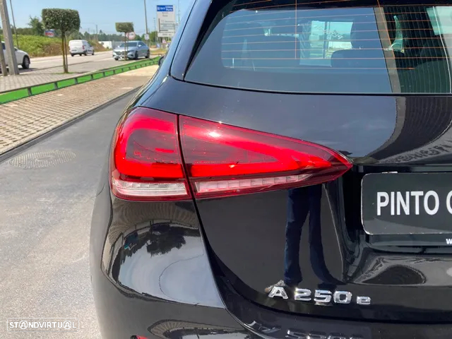 Mercedes-Benz A 250 e Progressive - 10