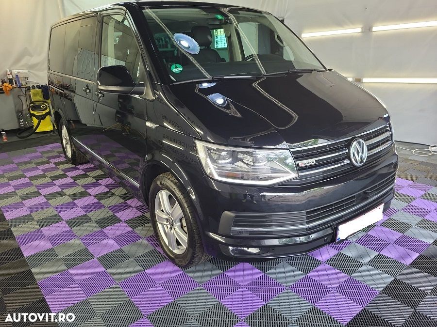 VOLKSWAGEN Multivan