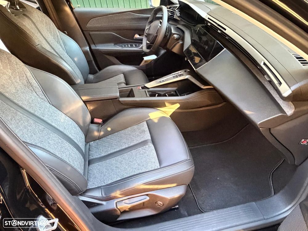 Peugeot 408 1.6 Hybrid Allure Pack e-EAT8 - 21