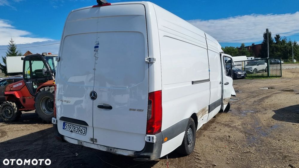 Mercedes-Benz Sprinter - 6