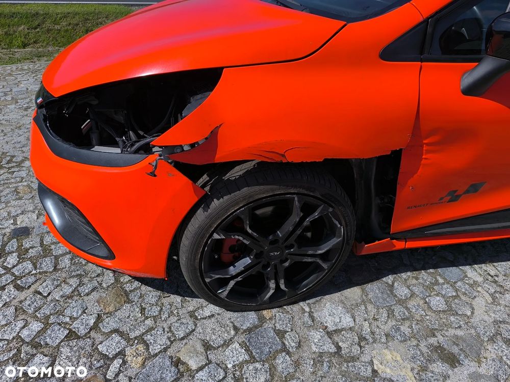 Renault Clio 1.6 Turbo R.S EDC Sport - 15