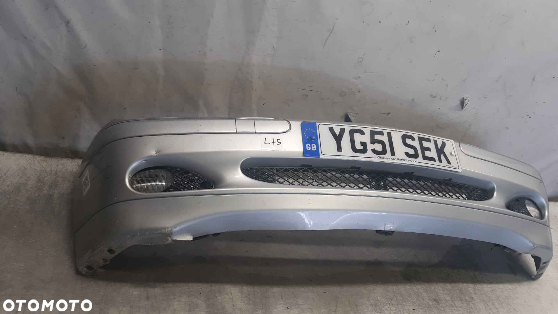 } ZDERZAK PRZÓD PRZEDNI MERCEDES BENZ C KLASA W203 744 SREBRNY HALOGENY - 4