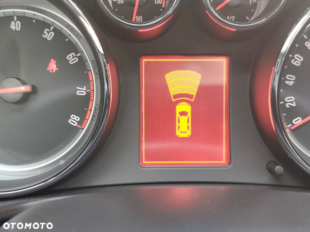 Opel Insignia 1.6 Turbo Cosmo - 17