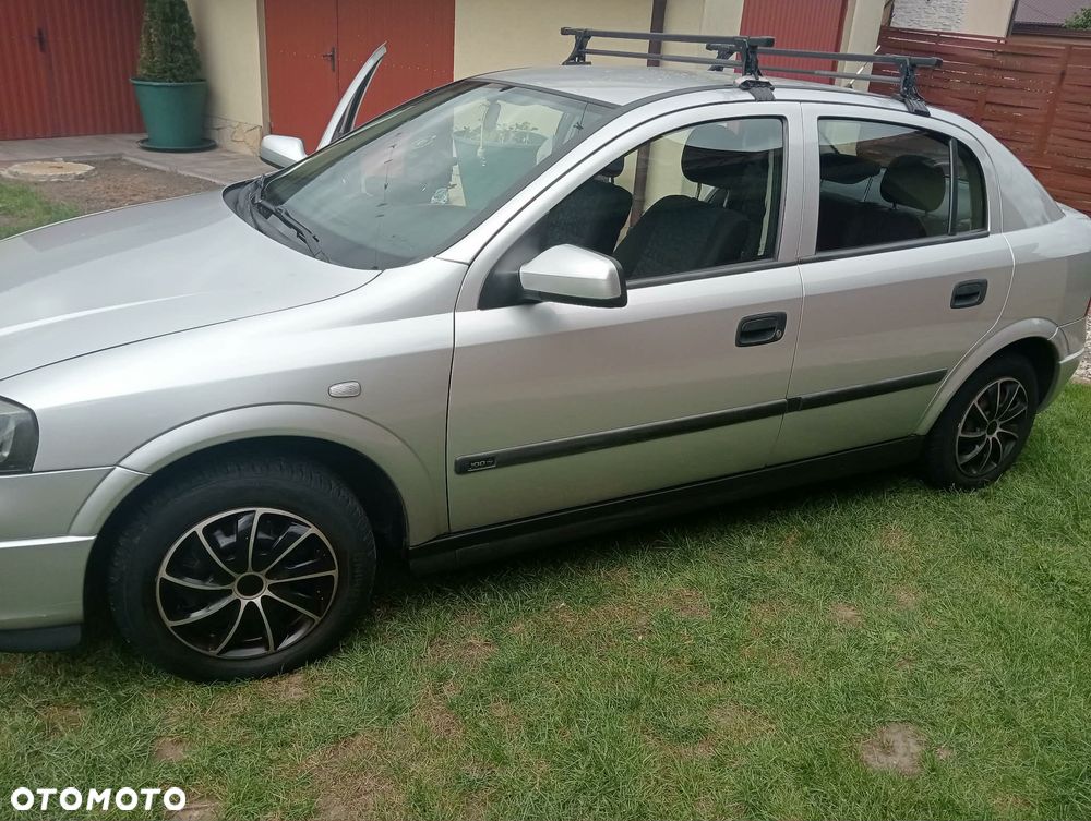 Opel Astra - 1