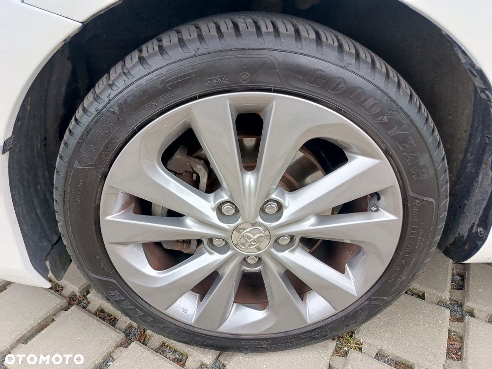 Toyota Auris 1.8 HSD Luna - 9