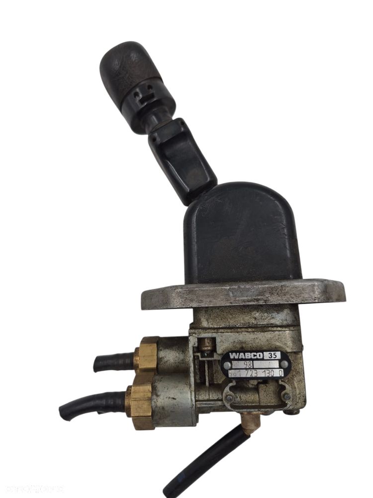 ZAWÓR HAMULCA RĘCZNEGO DAF CF 95XF XF95 105 - 2