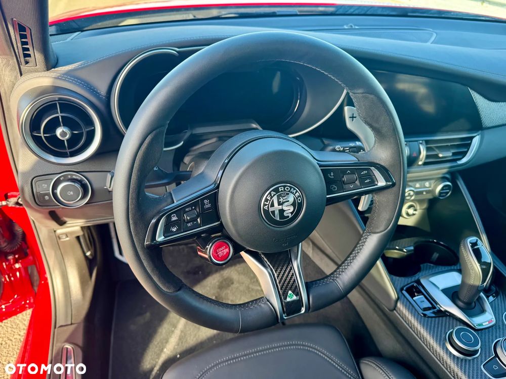 Alfa Romeo Giulia - 5