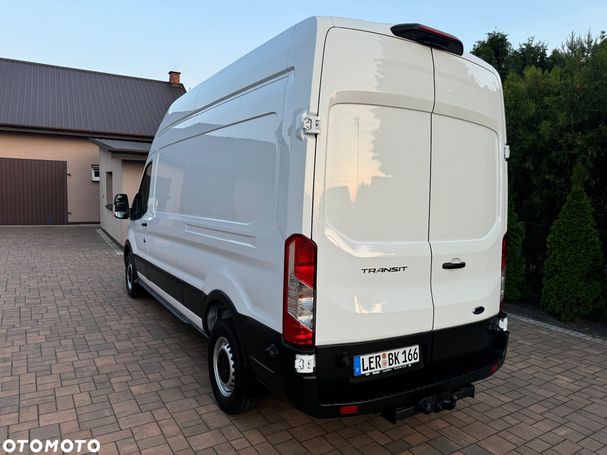 Ford Transit - 12