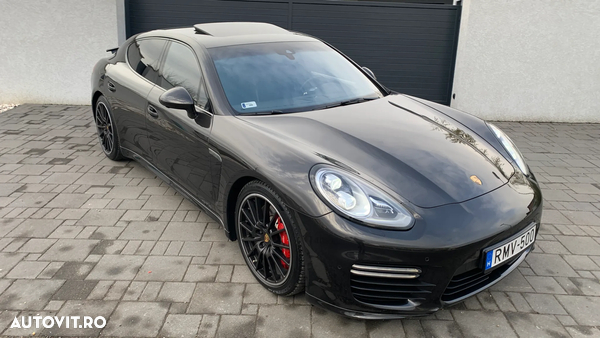 Porsche Panamera 4.8 PDK GTS