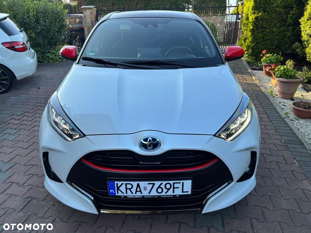 Toyota Yaris 116 1.5 VVT-i Black&White - 28