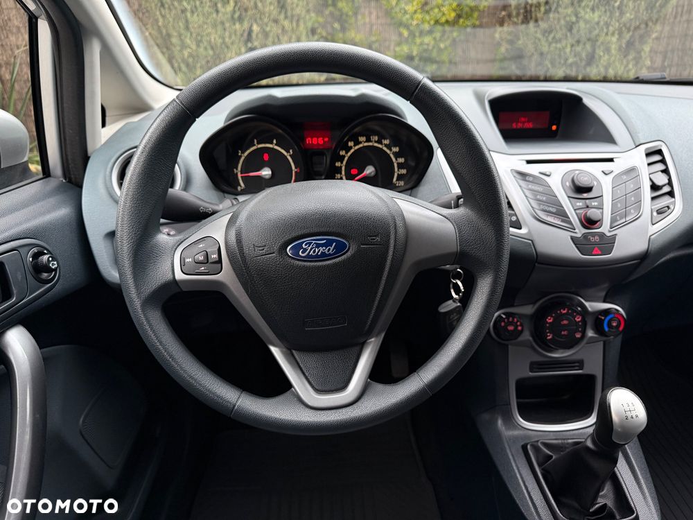 Ford Fiesta 1.25 Viva - 24