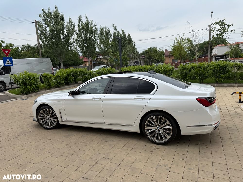 BMW Seria 7 745Le AT PHEV - 11