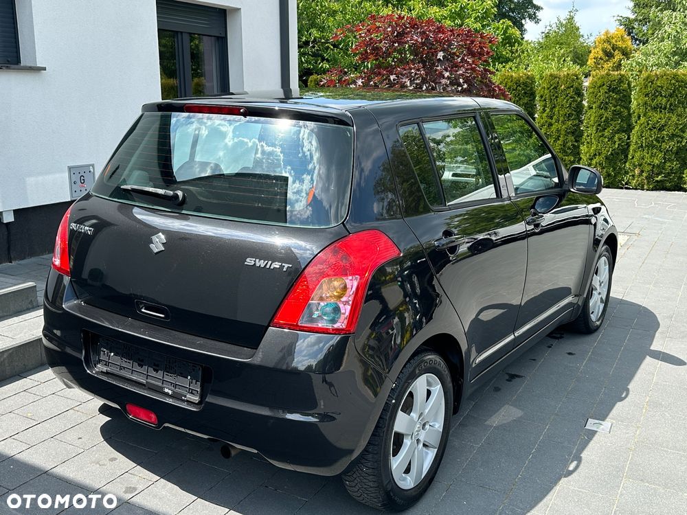Suzuki Swift - 10