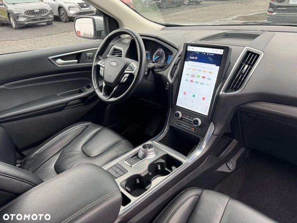 Ford Edge - 8