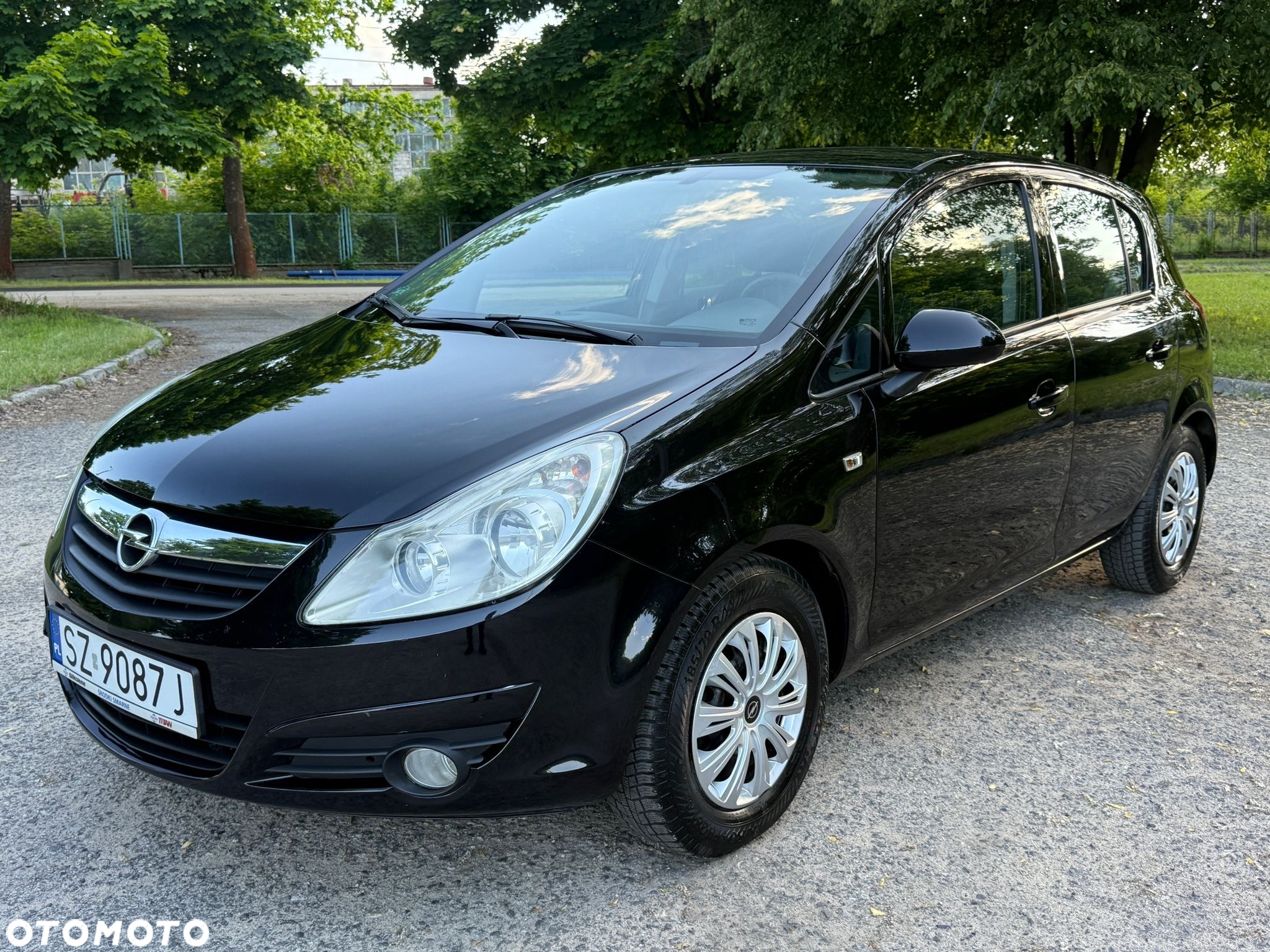 Opel Corsa 1.2 16V Enjoy - 8