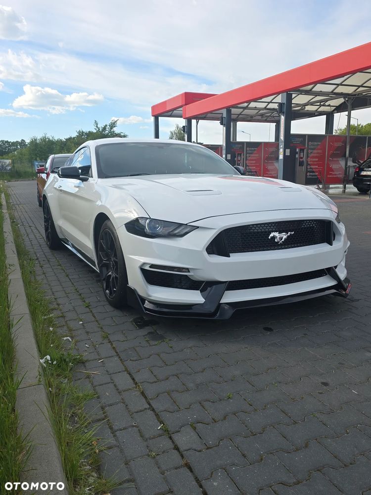 Ford Mustang - 8