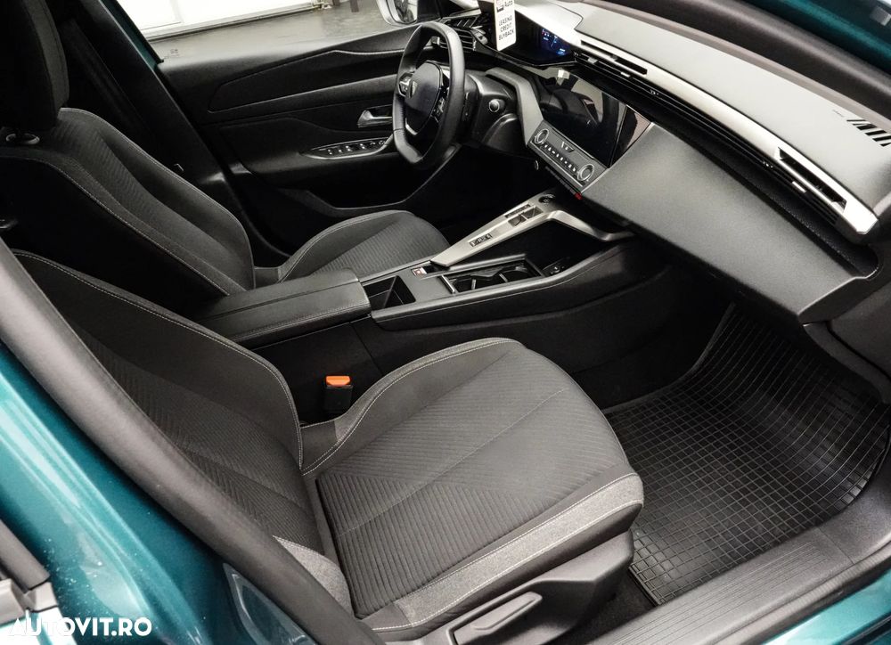 Peugeot 308 1.2L PureTech 130 S&S EAT8 GT - 13