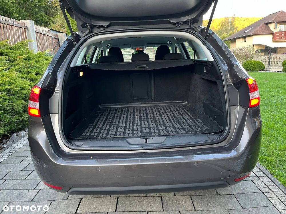 Peugeot 308 - 11