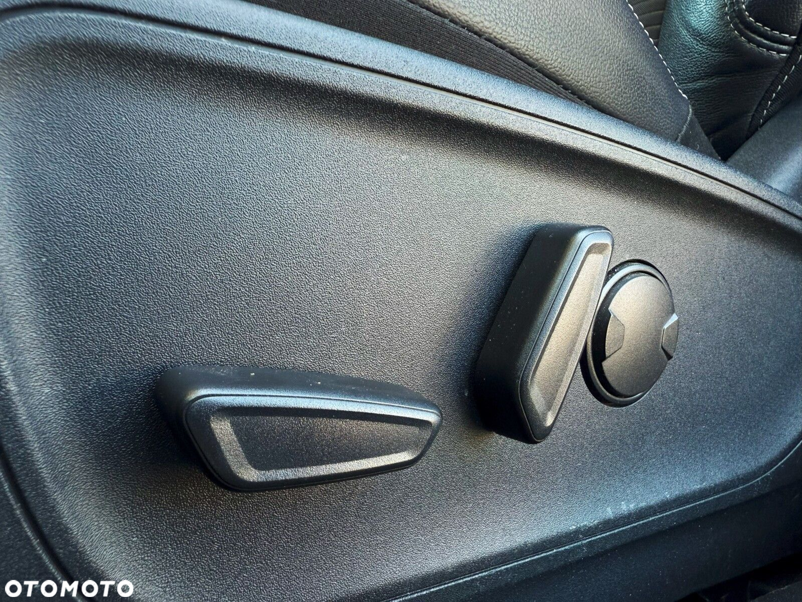 Ford Kuga - 14