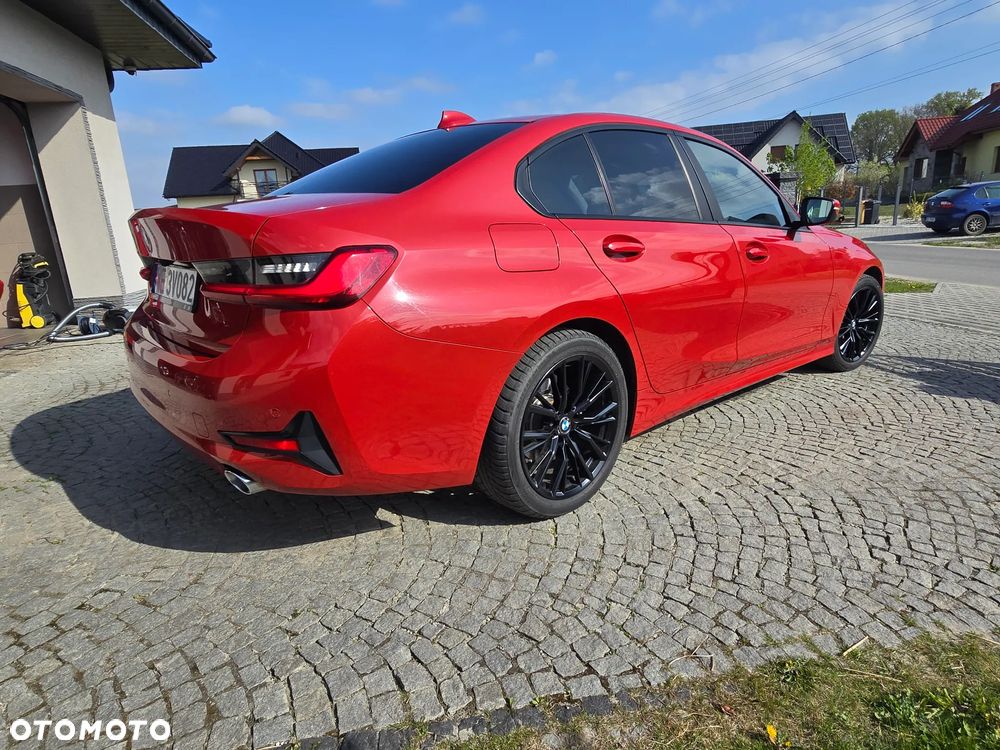 BMW Seria 3 318d mHEV - 5
