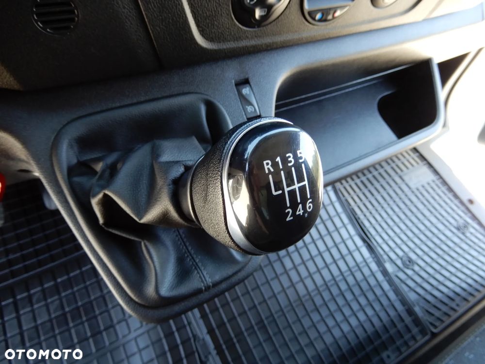 Renault MASTER 2.3 CDTi 163 KM Bliźniak Kontener 4.26 CM 8 E.Palet JEGGER Boczne Drzwi 800 Kg Ładowność WZMACNIANY 60 Tys Przeb Stan Auta Jak NOWY - 40
