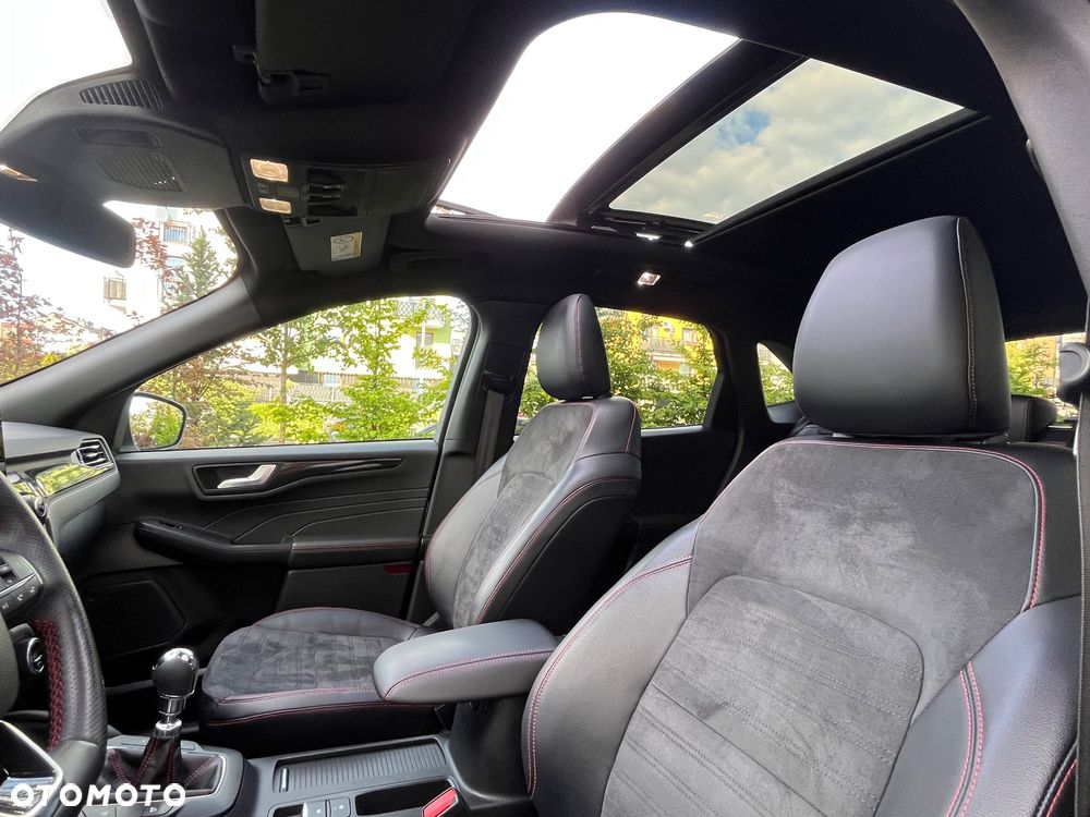 Ford Kuga 2.0 EcoBlue Hybrid ST-LINE X - 23