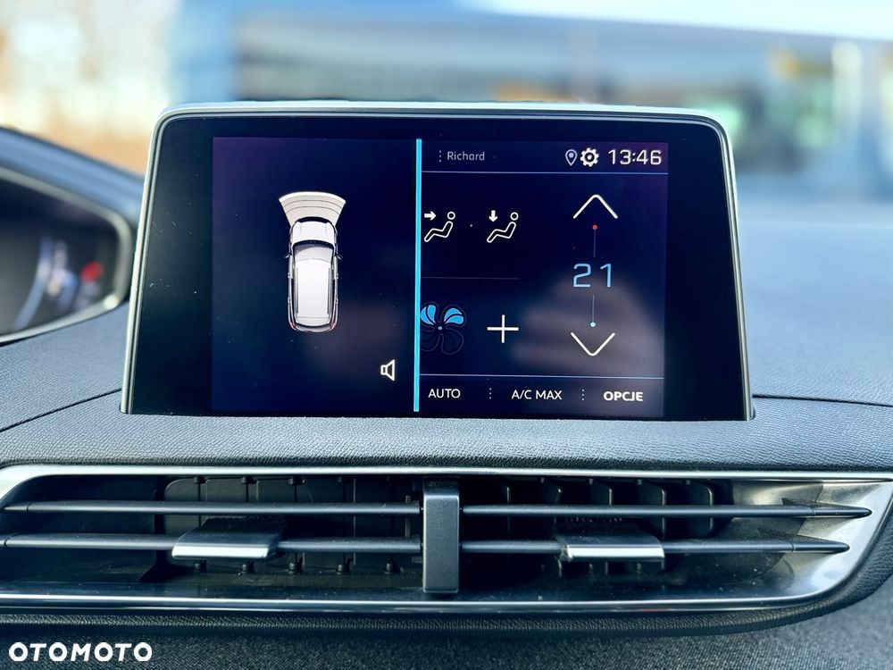 Peugeot 3008 1.6 PureTech GPF GT Line S&S EAT8 - 24