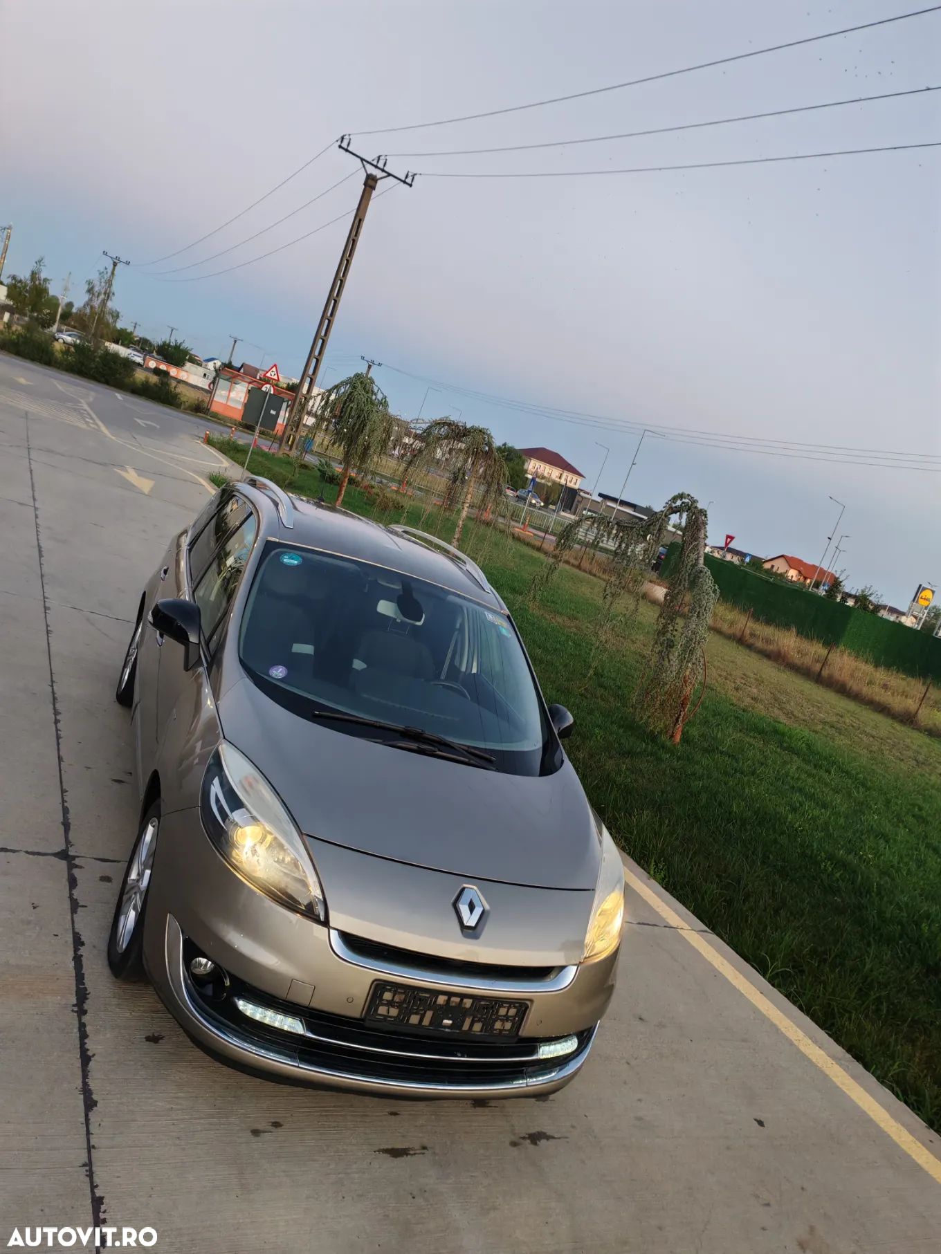 Renault Scenic ENERGY TCe 115 Bose Edition - 1