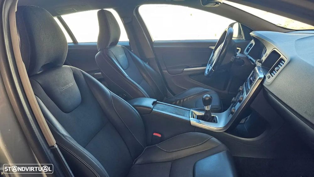 Volvo V60 1.6 D2 R-Design - 7