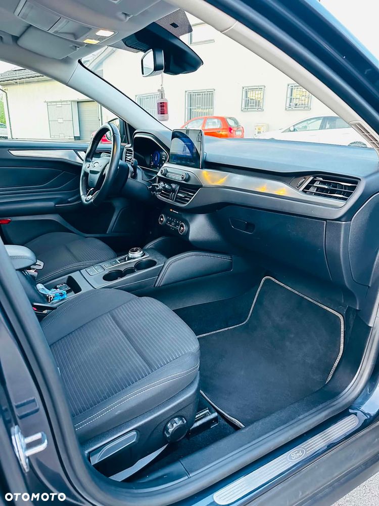 Ford Focus 1.5 EcoBlue Titanium - 11