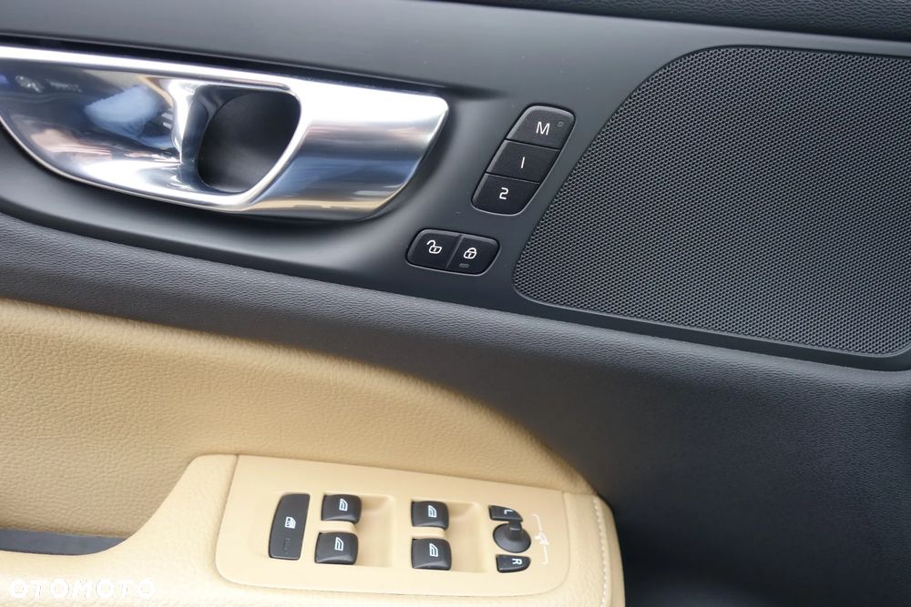 Volvo S60 T4 Inscription - 17